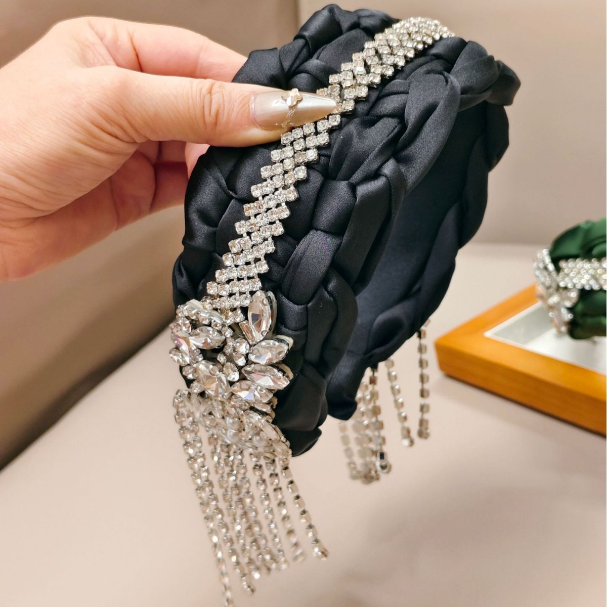 Hot Sale Heavy Craft Rhineston - Women Accessories Sale recension och pris